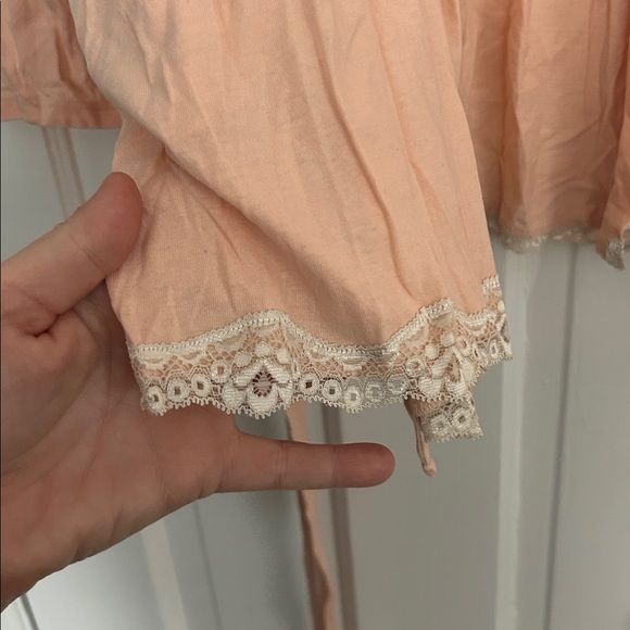 Motherhood Peach Lace-Trimmed Robe/Cami Set - Picture 4 of 6